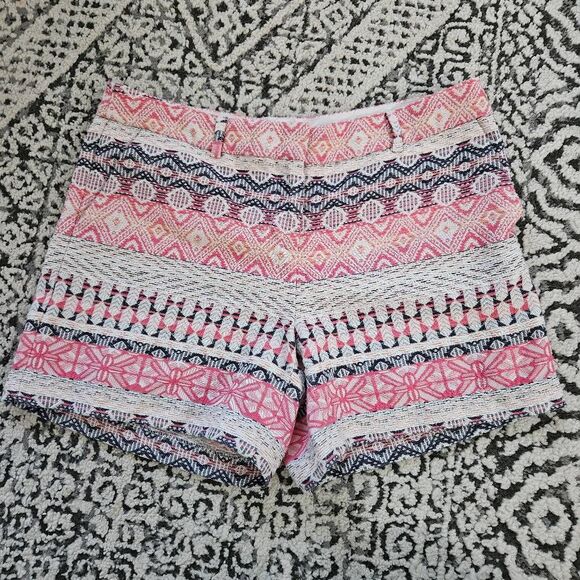 3/$15 Dahlia Pink Printed Dressy Shorts Size 6 - Picture 1 of 5